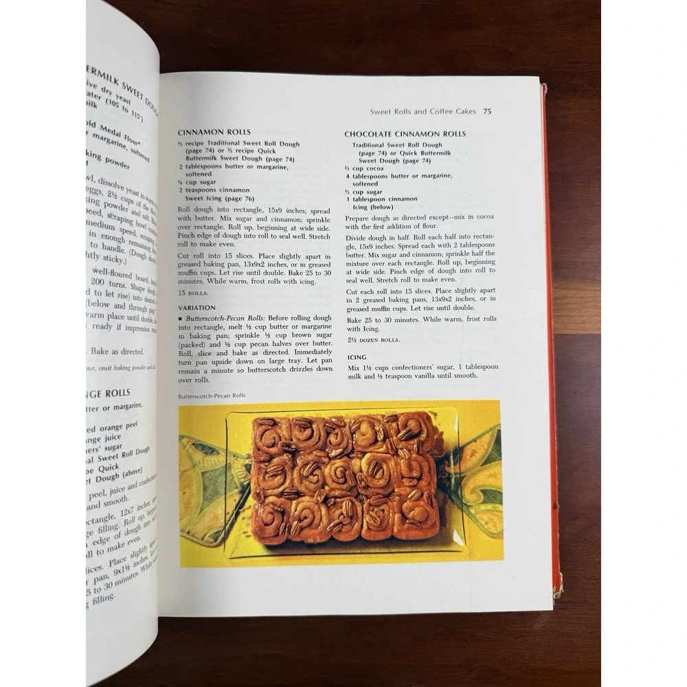 Vintage Betty Crocker's Hardcover Cookbook 1969 First Edition First Printing